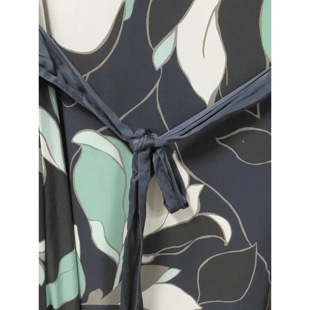 BCBGMaxAzria fit tip